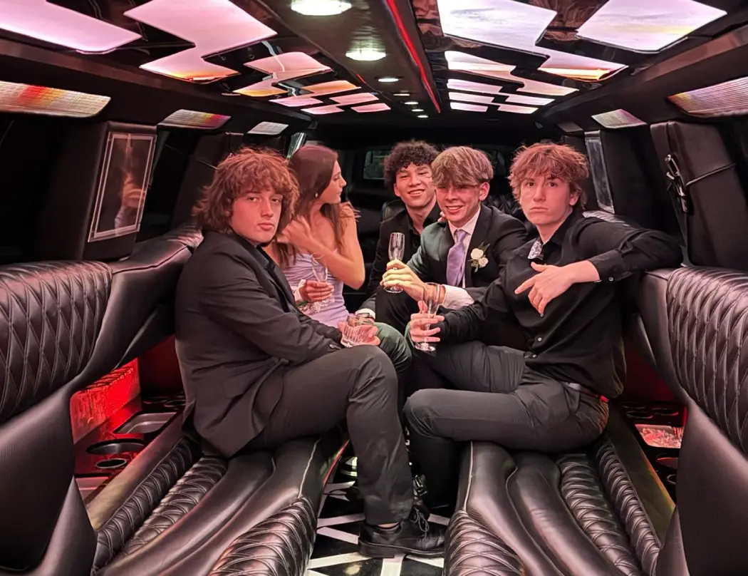 Premium Prom Limousine Service in Miami for Glamorous Evenings in the City